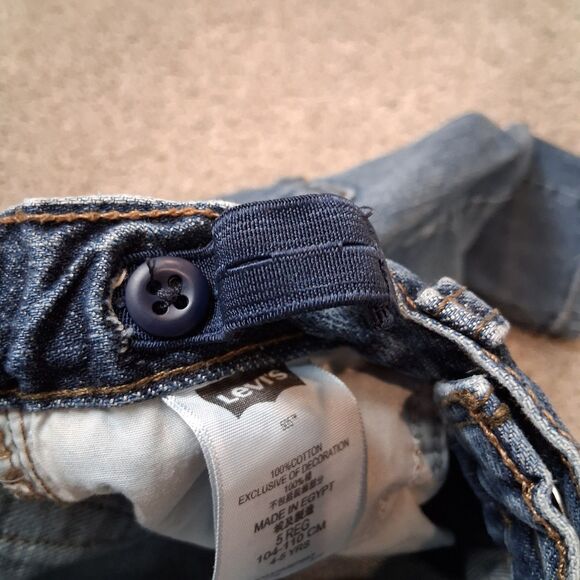 Levi Jeans Adjustable Waist Unisex Size 5 (4-5 Yr Old) - Picture 8 of 13